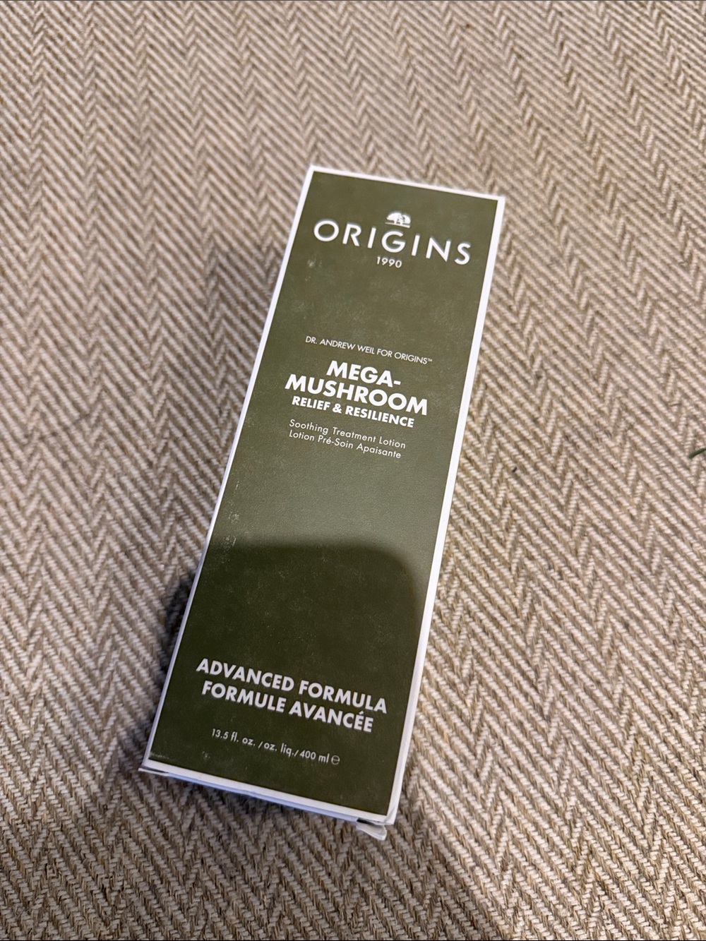 Origins Mega-Mushroom Relief & Resilience Soothing Treatment Lotion 13.5oz 400ml